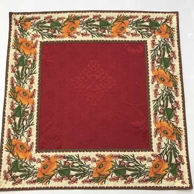 table centre with sunflower border from Provence